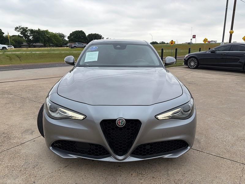 alfa romeo giulia 2018 ZARFAECNXJ7575846 image alfa romeo giulia 2018 ZARFAECNXJ7575846 image
